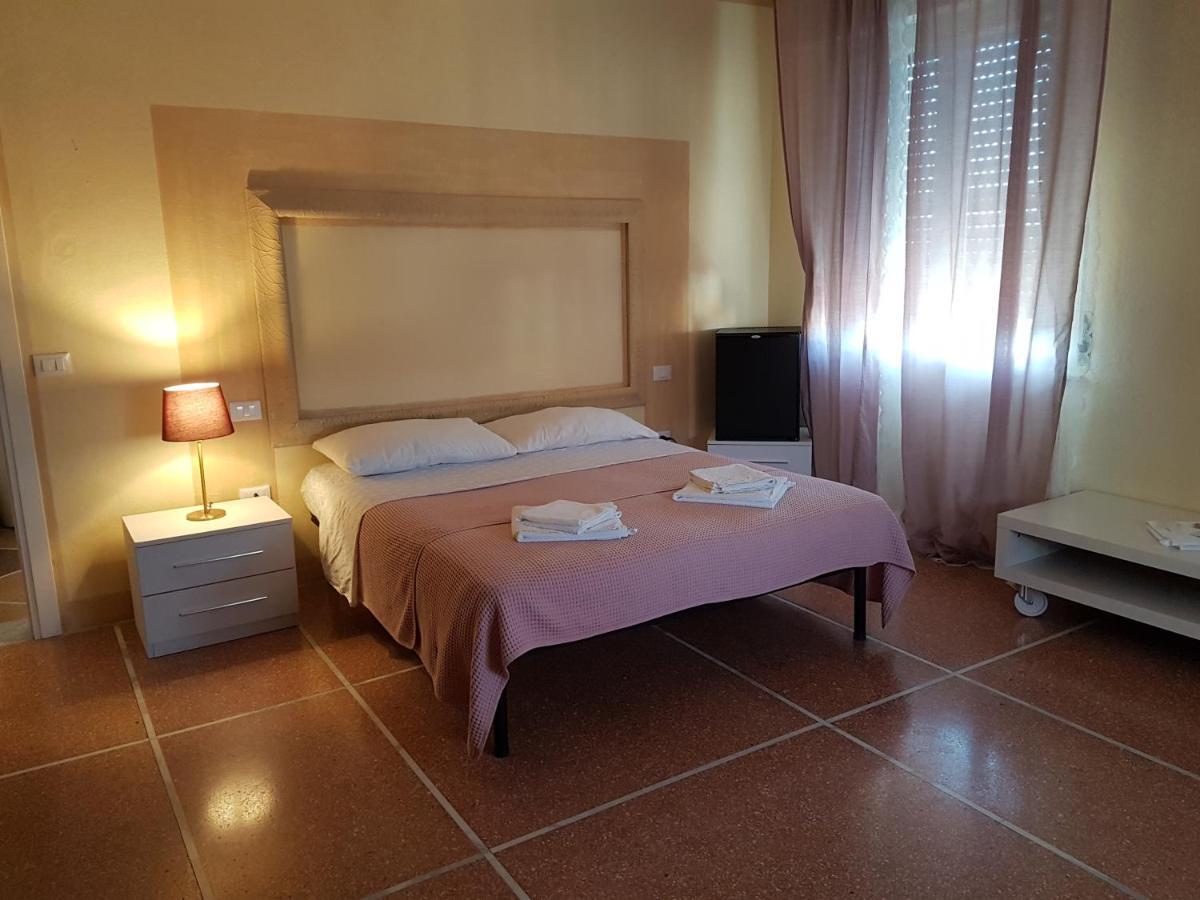 Hotel Miranda Pise Extérieur photo